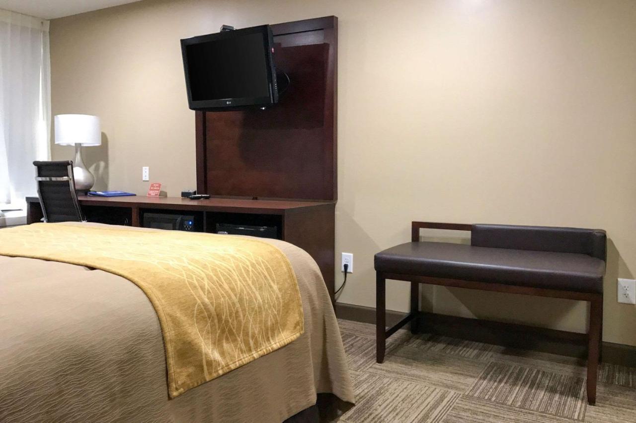 Giles Hotel Inn And Suites Pulaski Екстер'єр фото