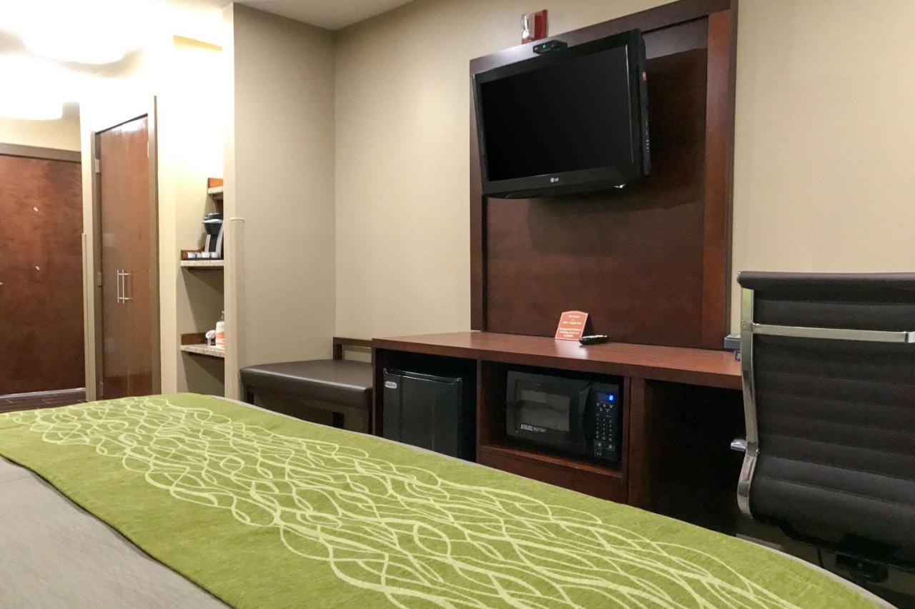 Giles Hotel Inn And Suites Pulaski Екстер'єр фото