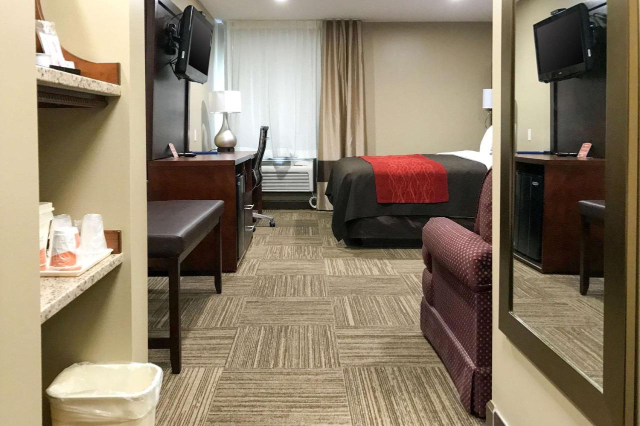 Giles Hotel Inn And Suites Pulaski Екстер'єр фото