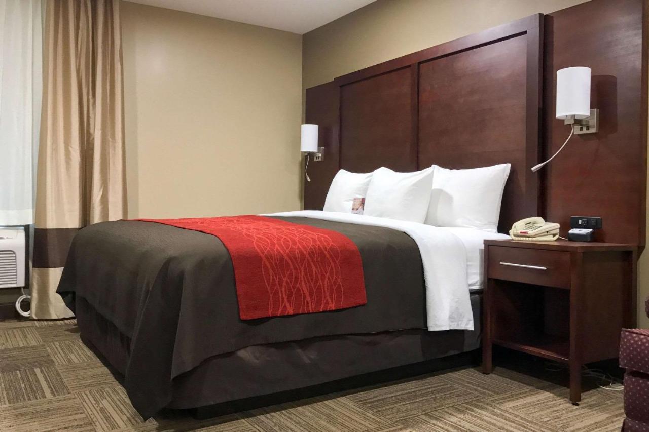 Giles Hotel Inn And Suites Pulaski Екстер'єр фото