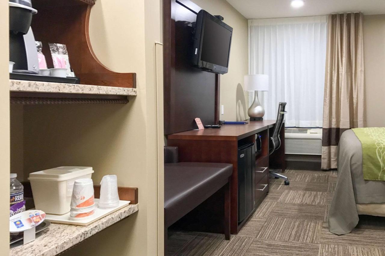 Giles Hotel Inn And Suites Pulaski Екстер'єр фото