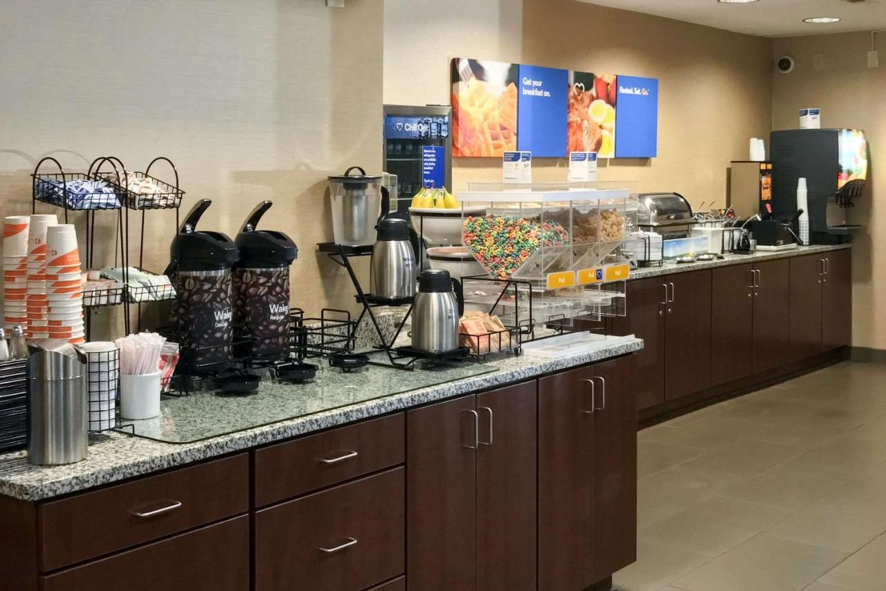 Giles Hotel Inn And Suites Pulaski Екстер'єр фото