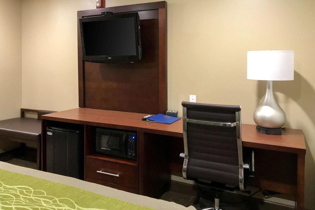 Giles Hotel Inn And Suites Pulaski Екстер'єр фото