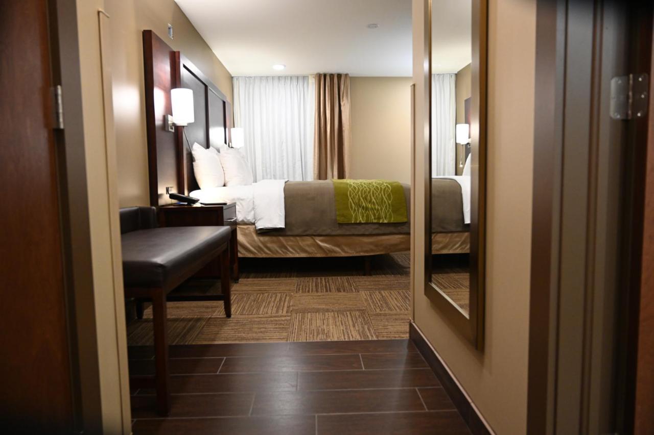 Giles Hotel Inn And Suites Pulaski Екстер'єр фото