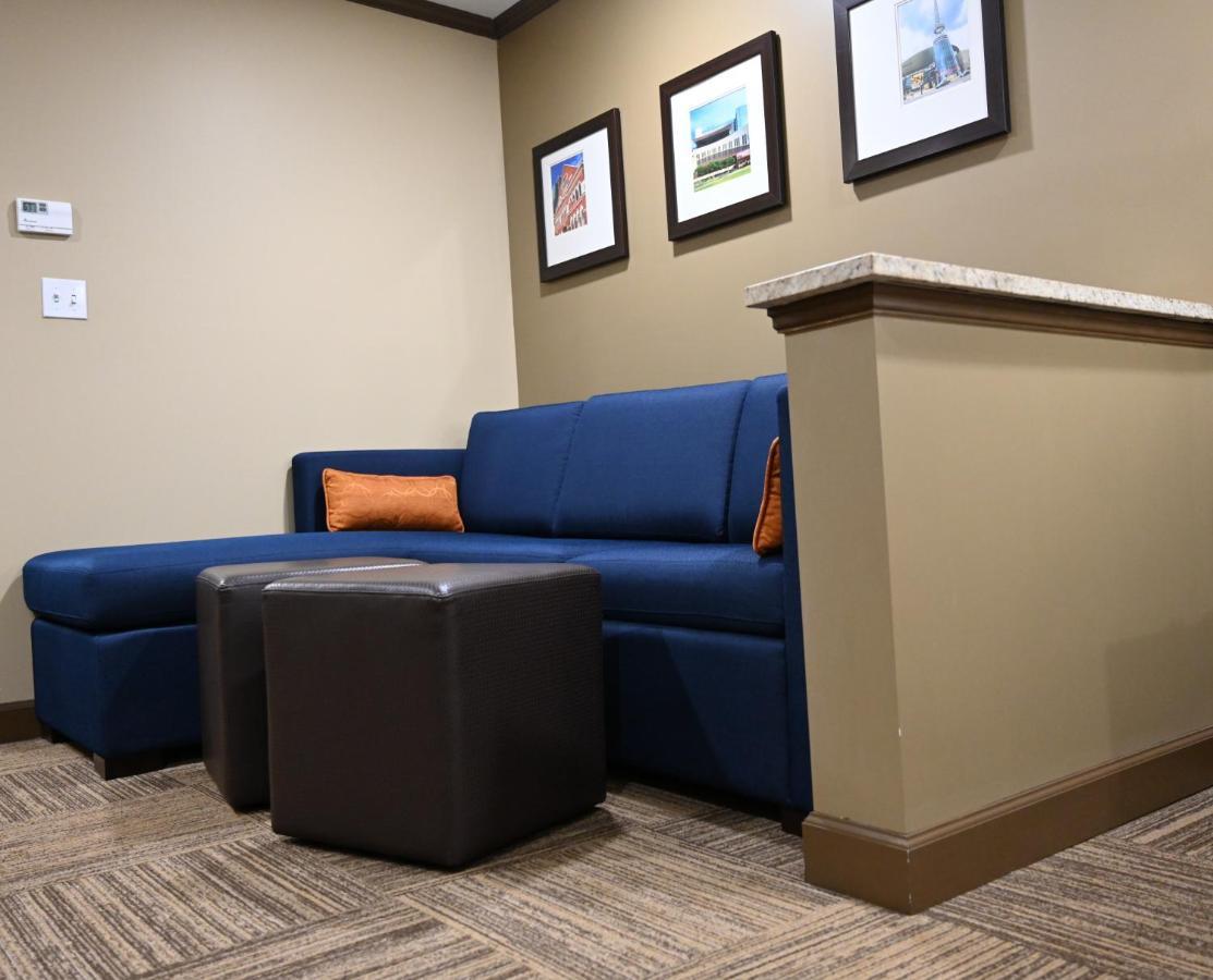 Giles Hotel Inn And Suites Pulaski Екстер'єр фото