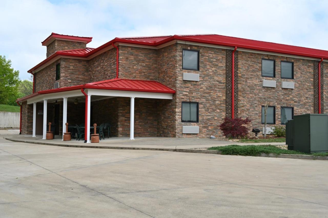 Giles Hotel Inn And Suites Pulaski Екстер'єр фото