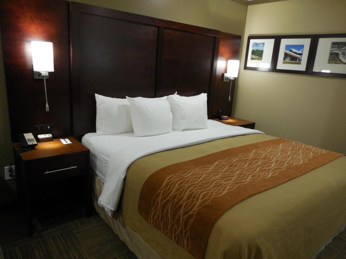 Giles Hotel Inn And Suites Pulaski Екстер'єр фото